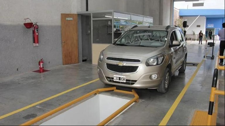 El procedimiento incluye revisar el motor y el chasis. (VPA)