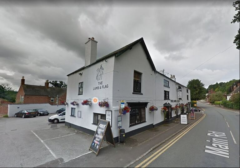 El pub Lamb & Flag, donde solìa concurrir el envenenador, en la actualidad.