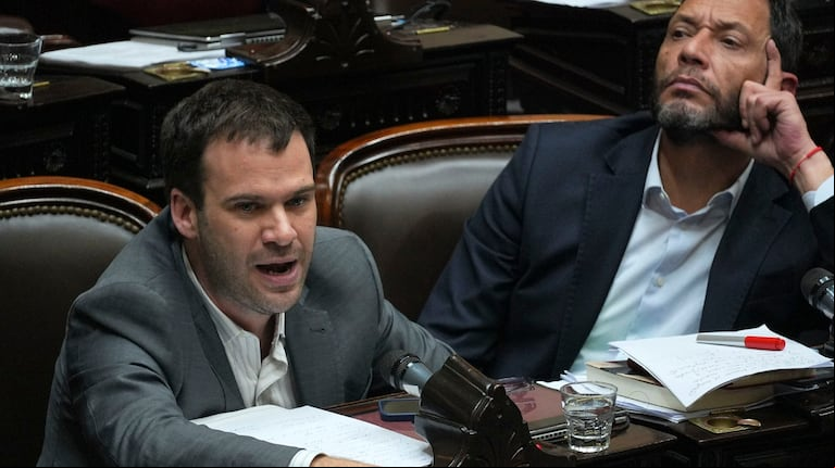 Empiezan los cierres de los jefes de bloque y Diputados votará cambios en las jubilaciones. (Foto: NA/Claudio Fanchi)