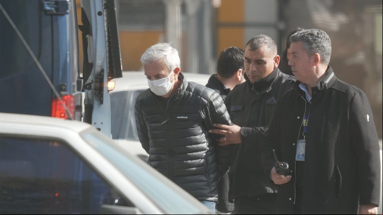 Empresarios condenados en "la ruta del dinero k" fueron detenidos. (Foto: TN/Juan Pablo Chaves)