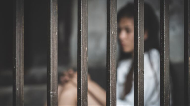 En Argentina, se hace una denuncia por trata de personas cada cinco horas. (Foto: Adobe Stock)