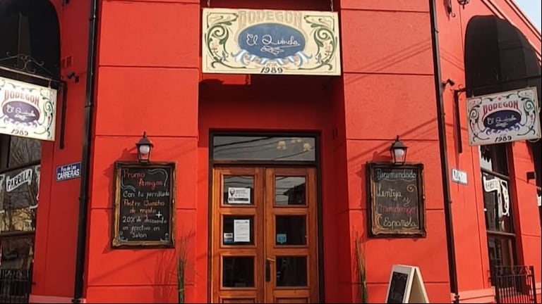 En la esquina de Francisco de las Carreras y Azopardo se encuentra El Quincho, en Mar de Ajó. Para visitar. Foto: Instagram / @bodegonelquincho.ok