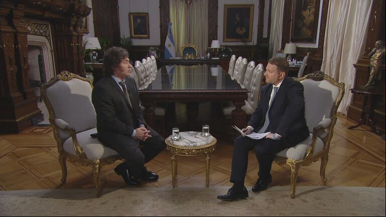 En una entrevista con Jonatan Viale, Javier Milei se refirió a la religión. (Foto: captura TN)