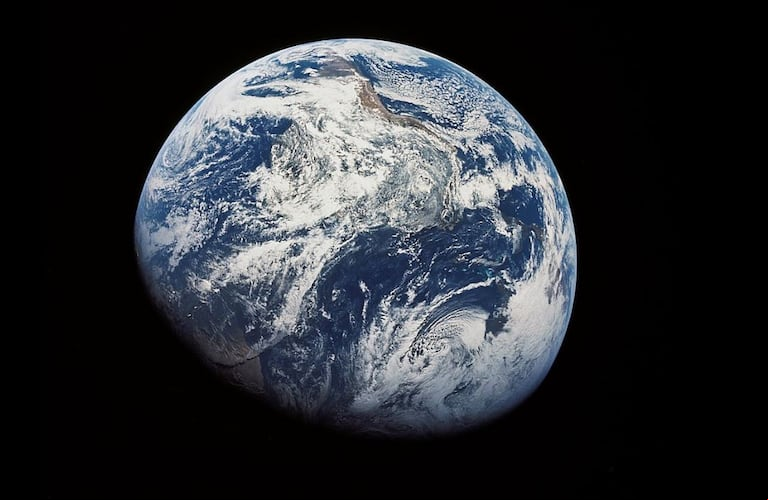 Eratóstenes calculó la circunferencia de la Tierra sin salir de su ciudad. (Foto: NASA)