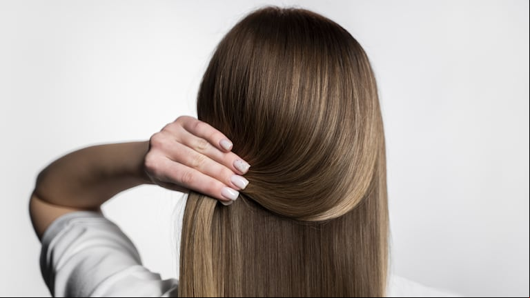 Existe una vitamina que ayuda a controlar la caída del cabello. (Foto: Pexels).