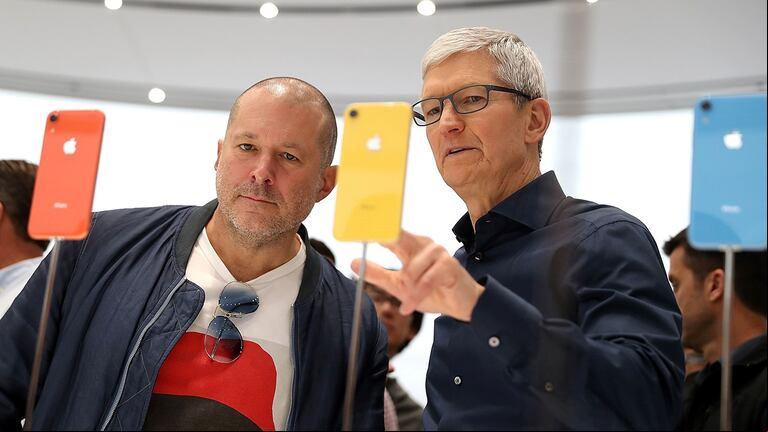 Experto en diseño de tecnología, Jony Ive es una figura clave en la historia de Apple. (Foto: Archivo)