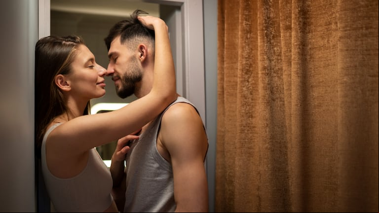 Explorar el deseo: por qué la penetración no es la única vía al placer. (Foto: Freepik)