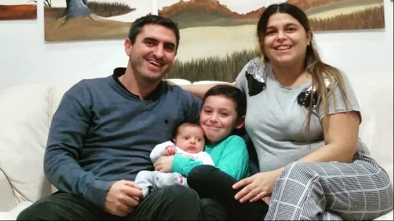 Fernando Dellarciprete asesinó a su esposa y a sus dos hijos. Luego, se suicidó. (Foto: Facebook / Rocío Villarreal)