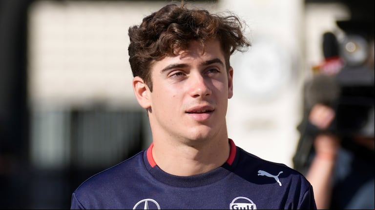 Franco Colapinto busca sumar sus primeros puntos en la temporada. (Foto: AP Photo/Darko Bandic)