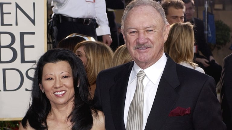 Gene Hackman y su esposa, Betsy Arakawa. (Foto: AP/Mark J. Terrill)