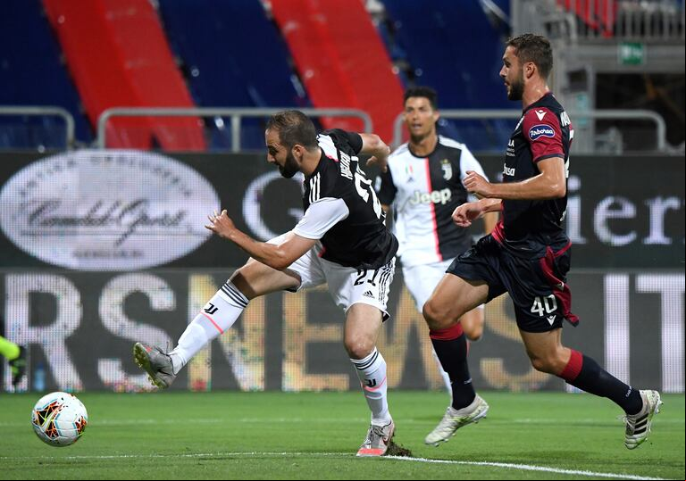 Gonzalo Higuaín fue titular en la Juventus (Foto: Reuters).