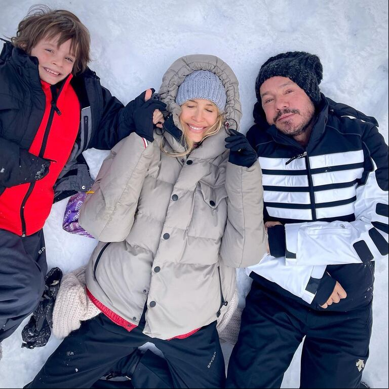 Guillermina Valdés y Marcelo Tinelli junto a su hijo Lorenzo. (Foto: Instagram /guillevaldes1)