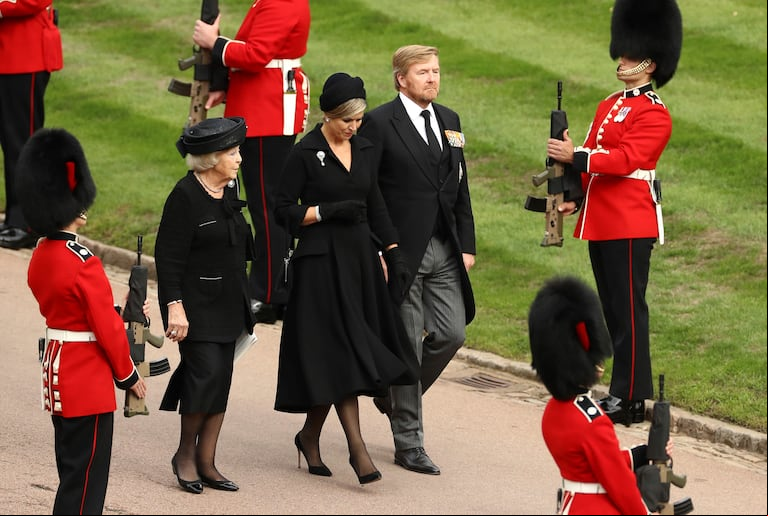 Guillermo y Máxima de los Países Bajos, de luto. (Ryan Pierse/Pool via AP)