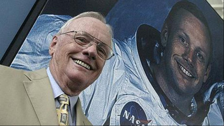 Hace 10 años que el astronauta Neil Armstrong, quien pisó la Luna el 20 de julio de 1969, falleció a los 82 años de edad. Murió en Cincinnati, dos semanas después de haber sido operado del corazón.