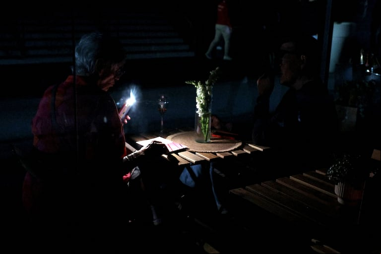 Hasta el momento, las causas del apagón permanecen desconocidas. (Foto: Reuters)