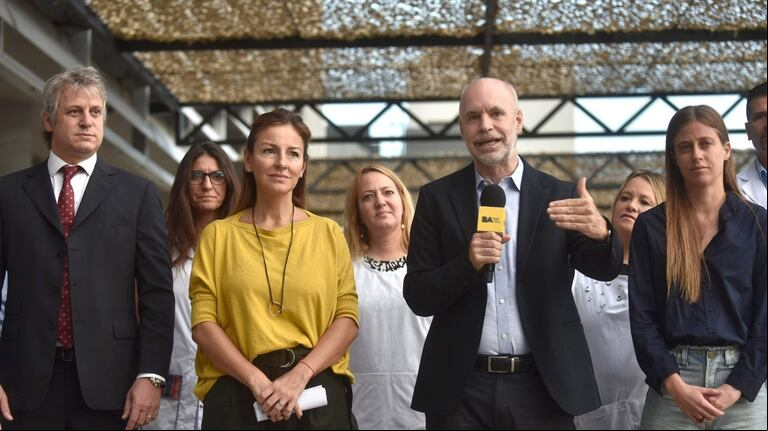 Horacio Rodríguez Larreta, el jueves pasado, en un acto junto a la ministra de Educación, Soledad Acuña, por la baja de planes para padres que no envían a sus hijos a la escuela (Foto: GCBA).