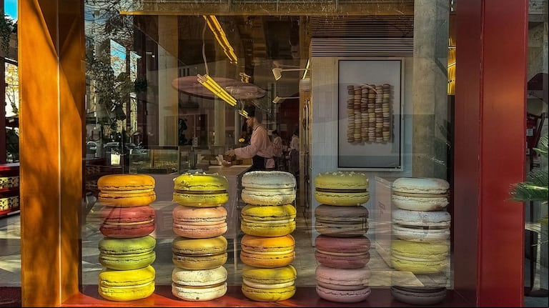 Un influencer contó cómo fue su experiencia en la pastelería de Betular: qué pidió y cuánto gastó