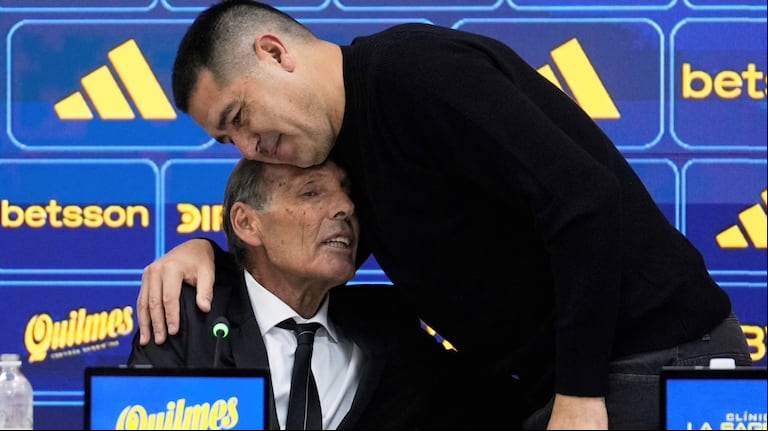 La emoción de Russo tras las palabras de Riquelme