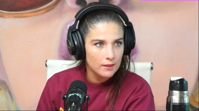 Juana Repetto sorprendió a sus fans y sortea un calzado usado: cómo se hace para participar 