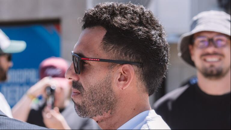 Carlos Tevez reveló una sorpresa que le tenía preparada a Franco Colapinto para su carrera en Las Vegas