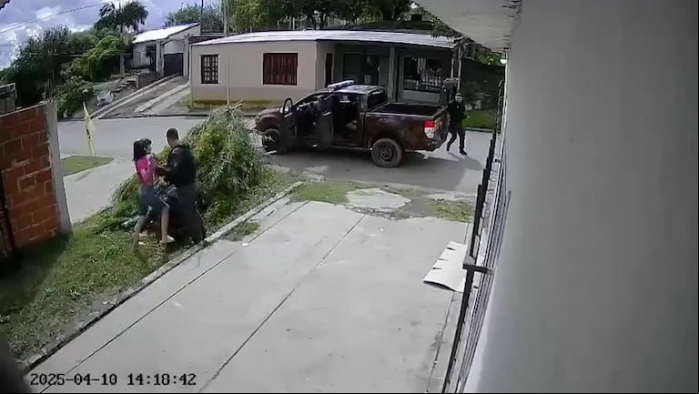 Paraná: tres policías creyeron que un hombre los había insultado y lo golpearon