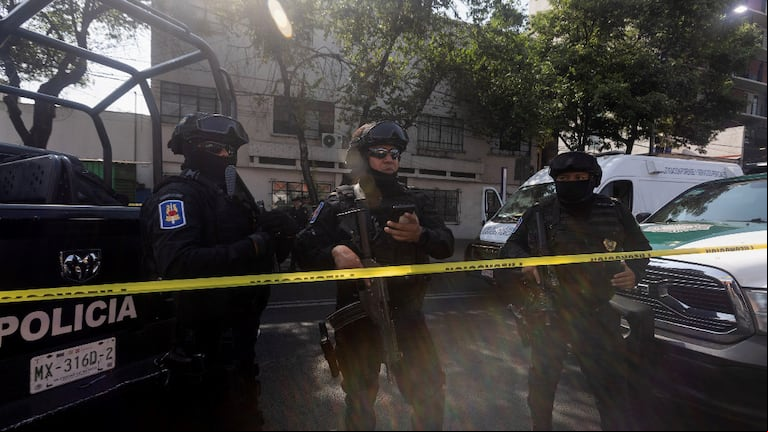 Asesinaron a balazos a la secretaria particular y a un asesor de la alcaldesa oficialista de Ciudad de México