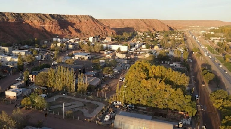 La vida en Añelo, donde el futuro de la Argentina se juega a 3000 metros de profundidad