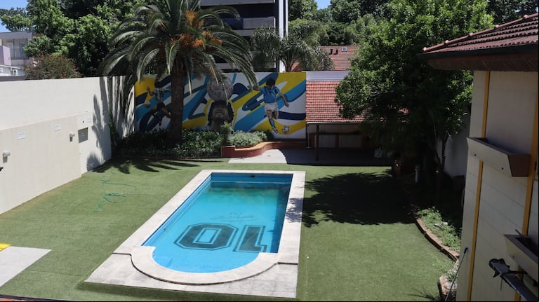 Así está hoy la mítica casa que Diego Maradona le compró a su familia: “Hay energías paranormales positivas”