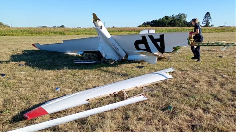 Impactante tragedia en Pergamino: una avioneta se estrelló durante un aterrizaje y murió el piloto