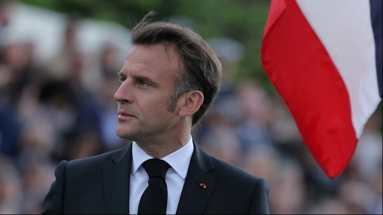 Tras la viralización de un video, acusaron a Macron de consumir cocaína y el gobierno de Francia lo desmintió
