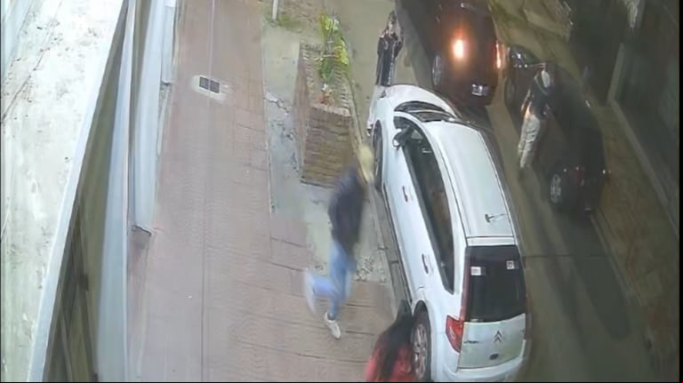 Violento asalto en Quilmes: ladrones le robaron el auto a una mujer delante de su hija de 9 años