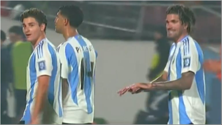 El picante gesto de Rodrigo De Paul para Arturo Vidal