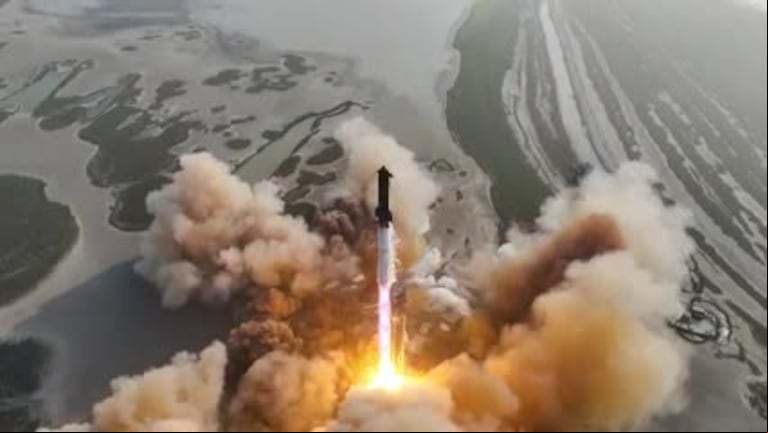 Starship de SpaceX despegó con éxito y dejó atrás las explosiones de las pruebas anteriores