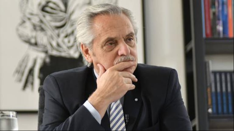 Crece el temor del arco político por el contenido del celular de Alberto Fernández que secuestró la Justicia