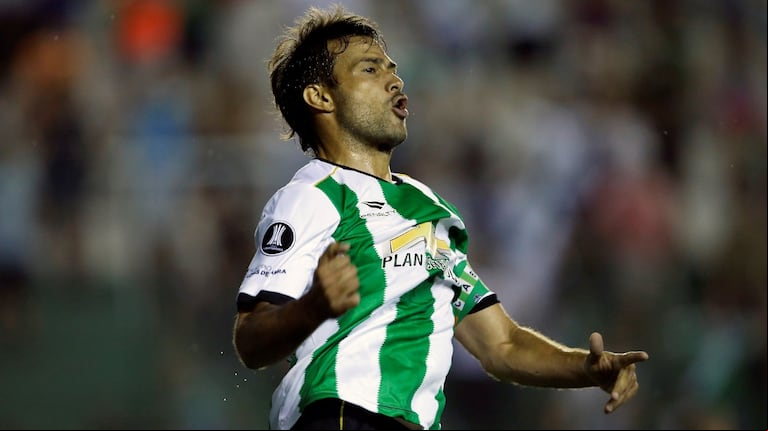 Darío Cvitanich no se retira y fue anunciado como nuevo jugador de Banfield