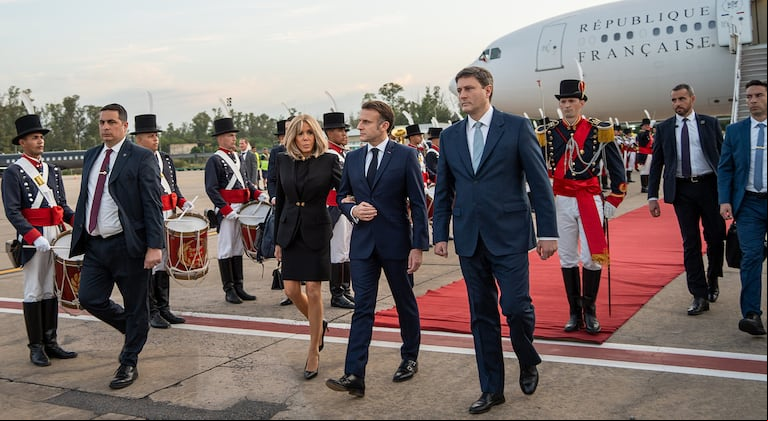 Emmanuel Macron cenó con Javier Milei y volverán a reunirse este domingo en la Casa Rosada