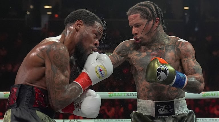 Gervonta empató con Lamont Roach y retuvo el título: polémica decisión en una pelea que terminó con abucheos