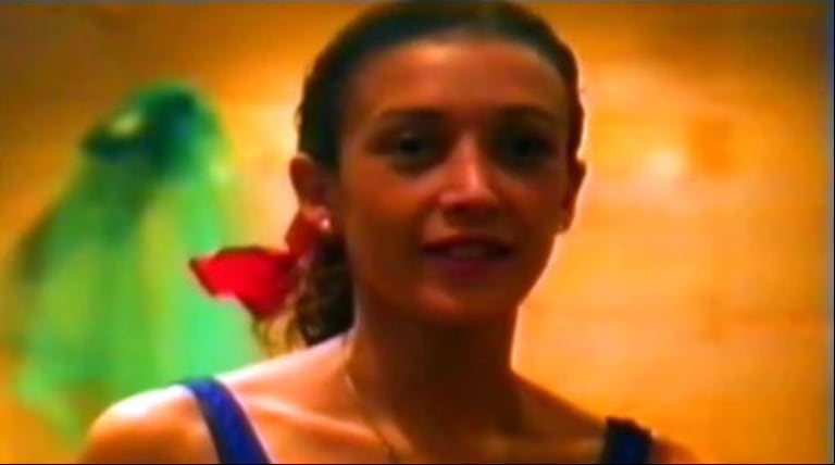 Qué pasó con Claudia Ferro: el enigma de los ocupas con la máscara de Mickey y por qué la Justicia no la busca