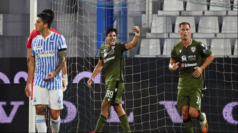 Gio Simeone metió un gol agónico y Cagliari volvió a ganar después de siete meses