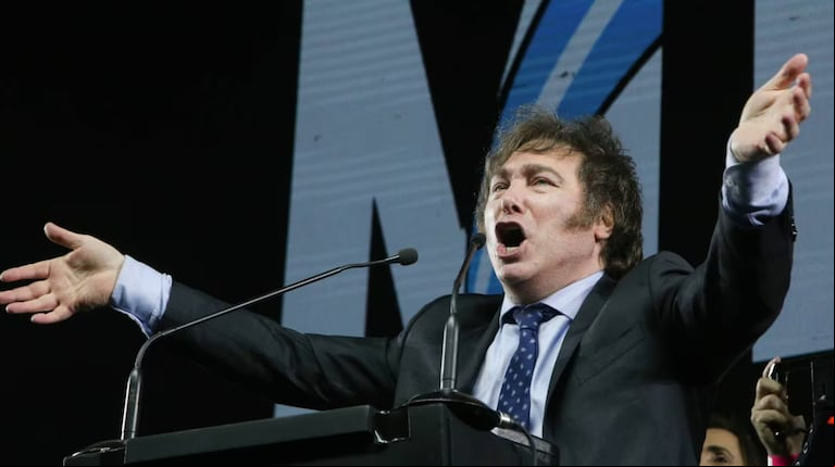 Con el foco puesto en las elecciones 2025, Milei refuerza su estrategia de polarización con Cristina Kirchner