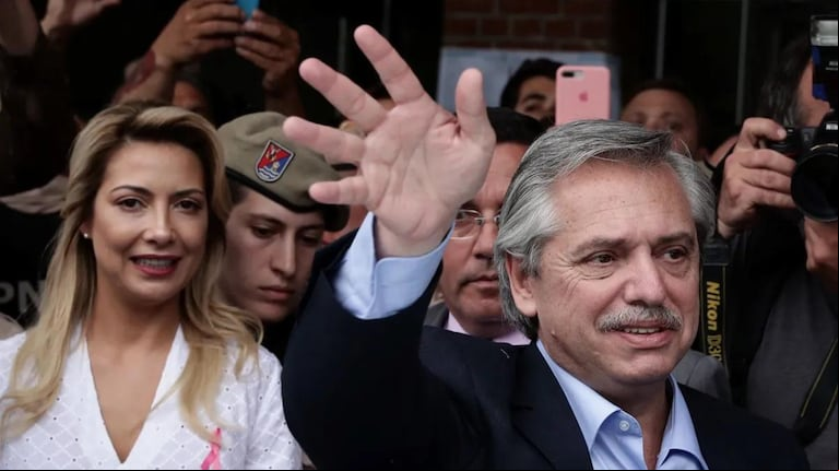 Yáñez acusó a Alberto Fernández de comprar el silencio de una de las invitadas a la fiesta de la Quinta de Olivos