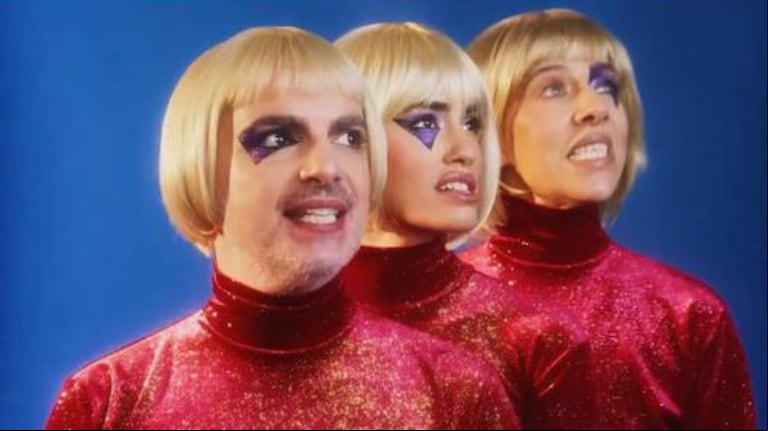 Todas las referencias detrás del nuevo videoclip de Lali Espósito junto a Miranda!