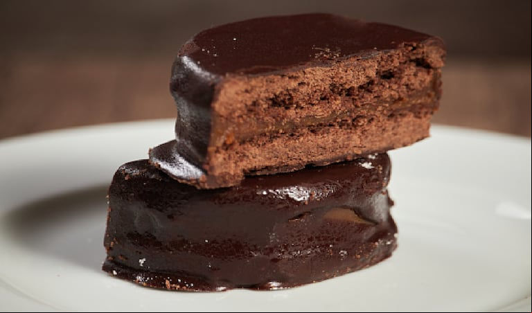 Hubo golosinas famosas que también se convirtieron en alfajor, como Tofi, Cabsha, Bon o Bon, Tita, Shot y Pepitos. Esto habla del poder que tiene el alfajor como producto popular. (Foto: Pixabay)