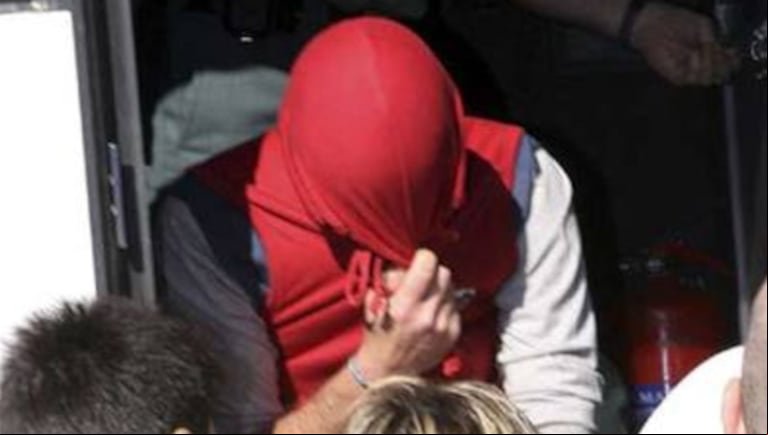 Iglesias cuando lo trasladaron a la sala del tribunal de Madrid, en 2008.
