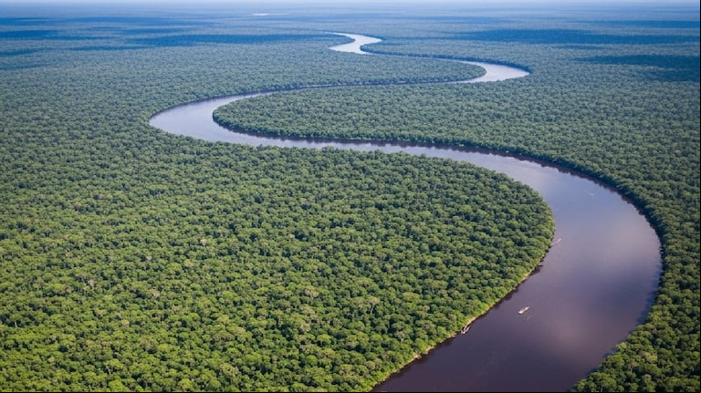 Imponente: así se ve el río Amazonas desde la Estación Espacial Internacional. (Foto: GeminiAI)