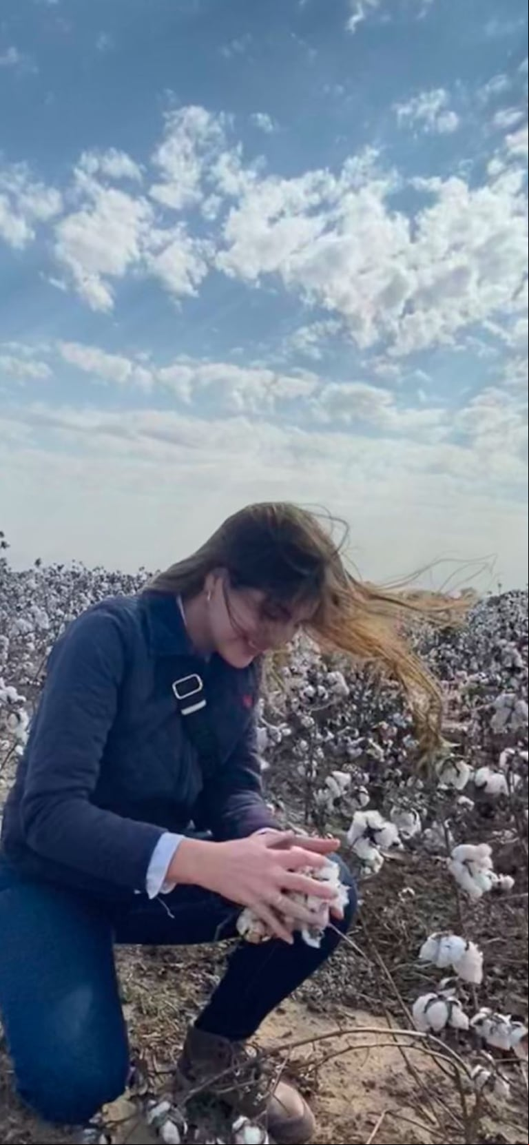Ingeniera agrónoma, Delia Fantoni en un lote de algodón en 2024. (Foto: Delia Fantoni).