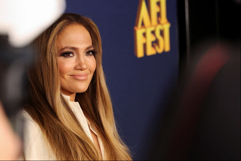 Jennifer Lopez contó cómo es su rutina de cuidado personal. (Foto: REUTERS/Mario Anzuoni)