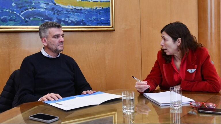 Juan Zabaleta y Silvina Batakis rearman las estrategias para contener la creciente conflictividad social (Foto: Captura de Twitter/@JuanZabaletaOK)