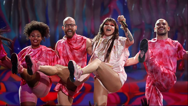 Keisha armó una fiesta sobre el escenario de los AMAs (Foto: Reuters/Mario Anzuoni).