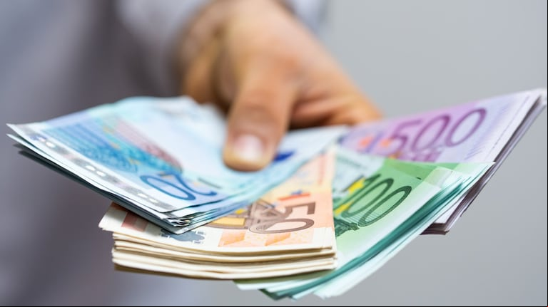 La cotización del euro hoy y el euro blue este martes 13 de mayo. (Foto: Adobe Stock)